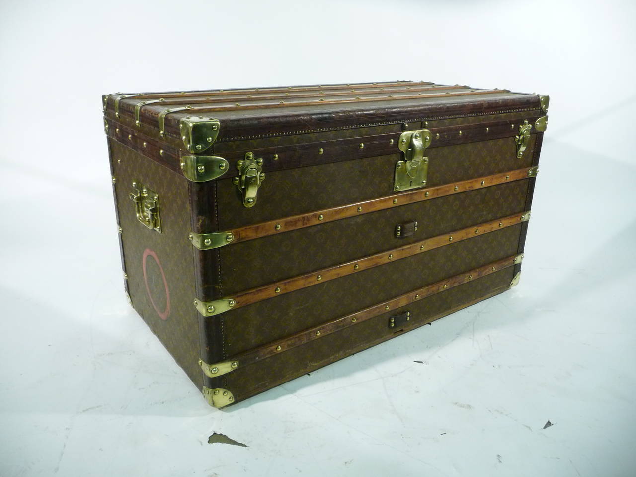 French Louis Vuitton Steamer Monogram Trunk or Malle Courrier, 1900s For Sale