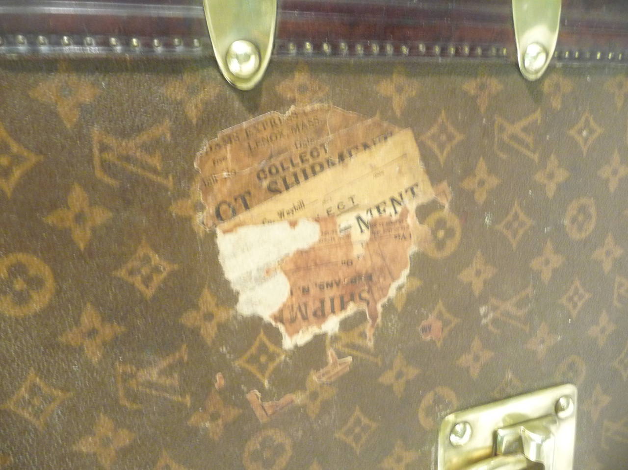 Louis Vuitton Steamer Monogram Trunk or Malle Courrier, 1900s For Sale 3