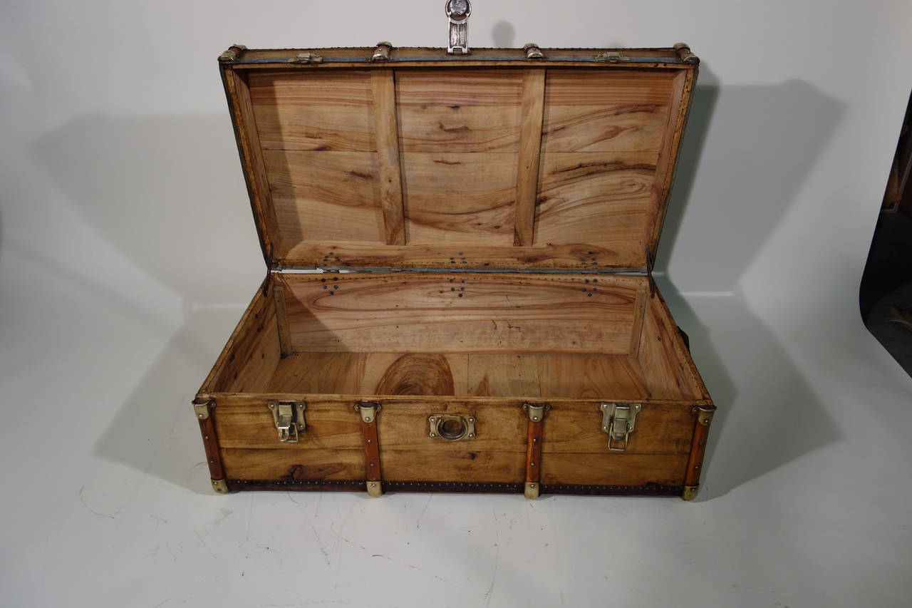 1900's Camphor Cabin Trunk / Camphrier de Marine In Good Condition For Sale In Haguenau, FR