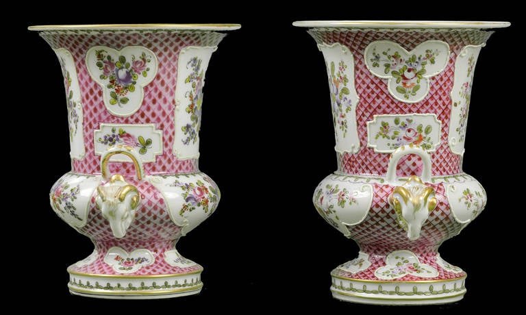Samson Porcelain Vases In Excellent Condition For Sale In Montreal, Quebec