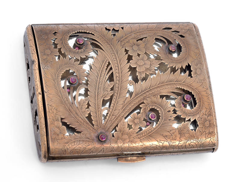 Boucheron, Golden Vanity Case with Floral Motif and Cabochon Rubies