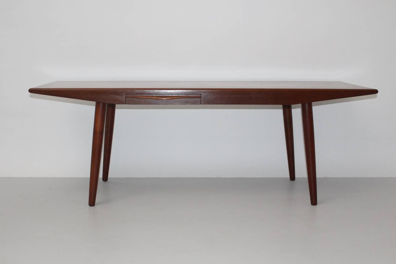 Mid-Century Modern Table basse moderne scandinave en teck vintage de Johannes Andersen, années 1960, Danemark en vente
