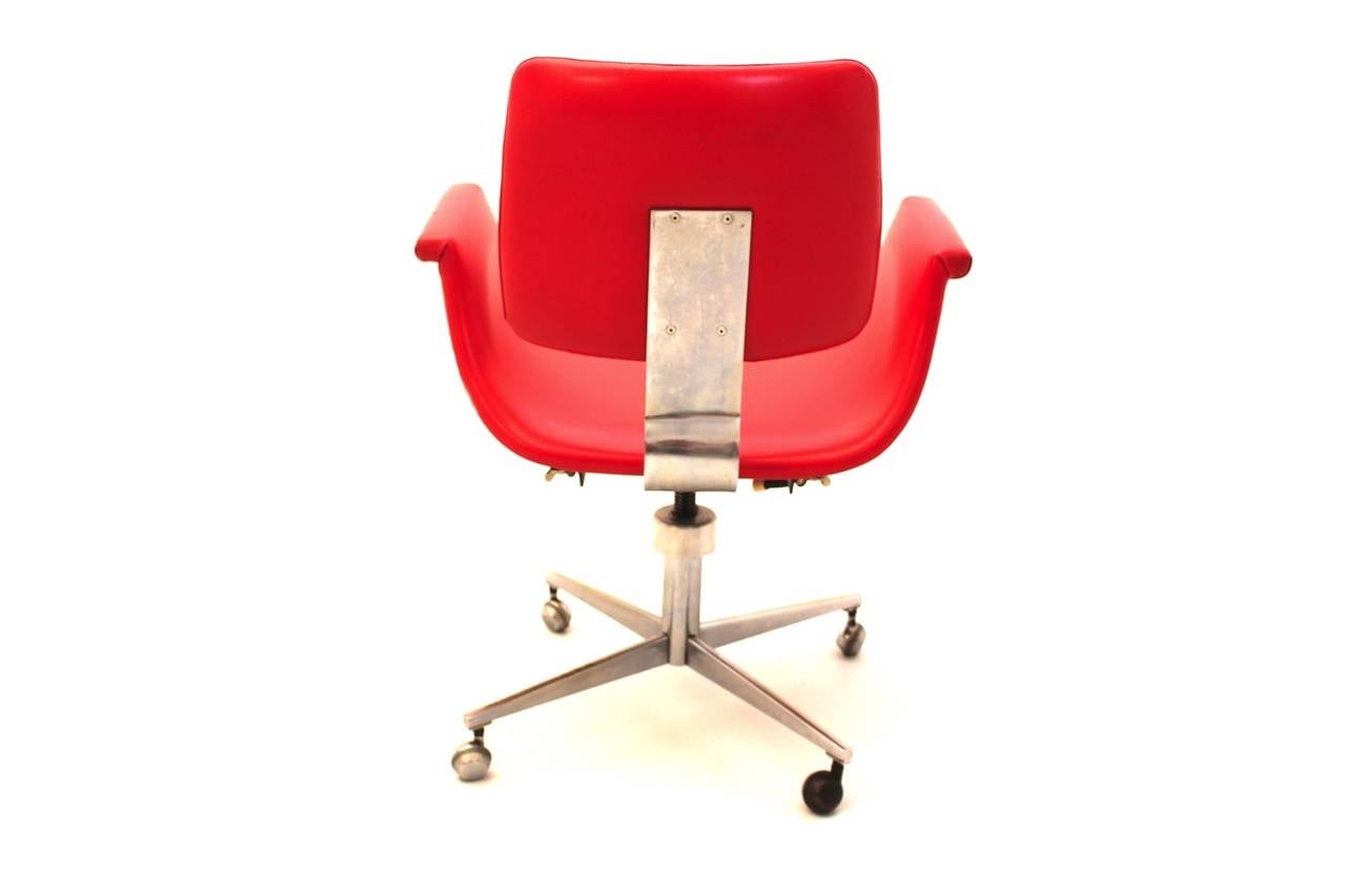 Red Mid Century Modern Vintage Swivel Desk Chair Italy 1950