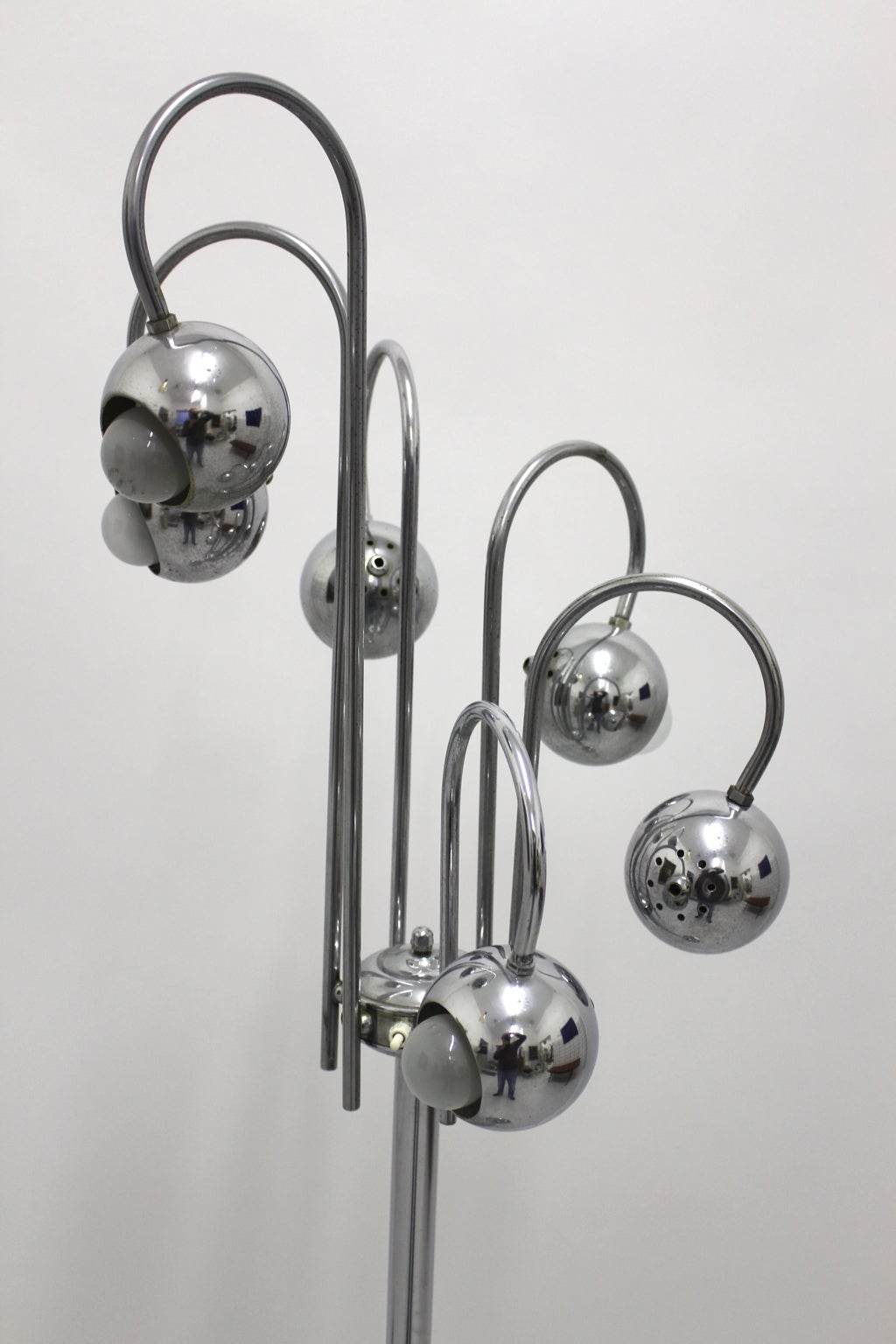  Mid Century Modern Vintage Chrome Floor Lamp attr. Robert Sonneman, 1960s, USA In Good Condition For Sale In Vienna, AT