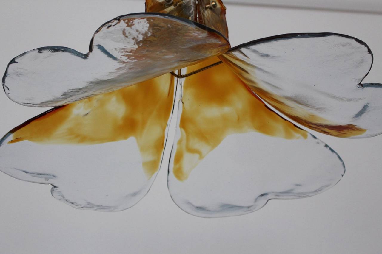 Mid-Century Modern-Blumenkronleuchter aus Glas von Carlo Nason Murano, 1960er Jahre (Italienisch) im Angebot