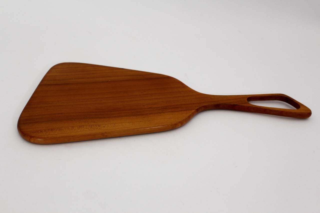 Espejo vintage de madera de cerezo moderno de mediados de siglo 1950 en venta