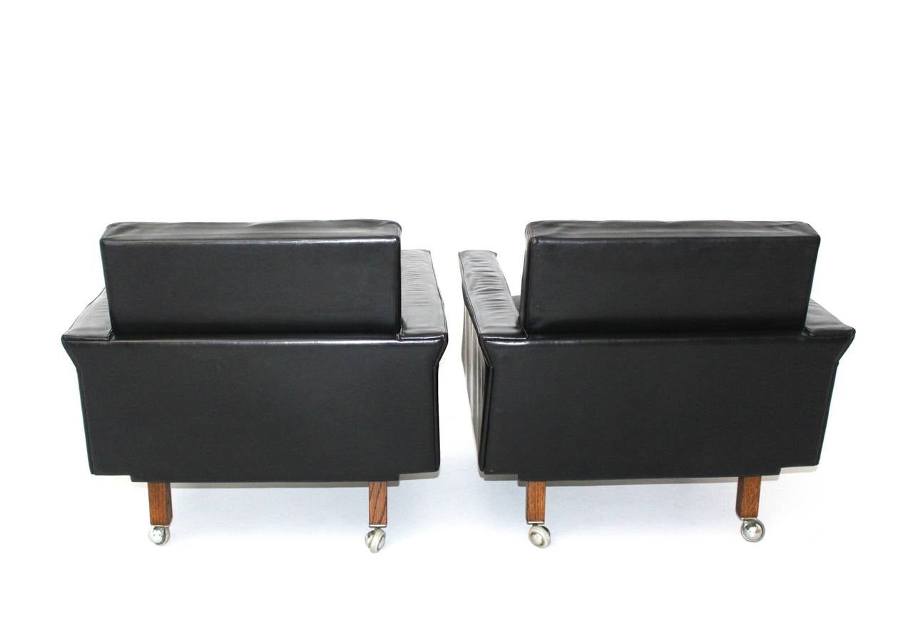 Moderne Sessel aus schwarzem Leder aus der Mitte des Jahrhunderts, Johannes Spalt, Österreich, um 1959 im Zustand „Gut“ im Angebot in Vienna, AT