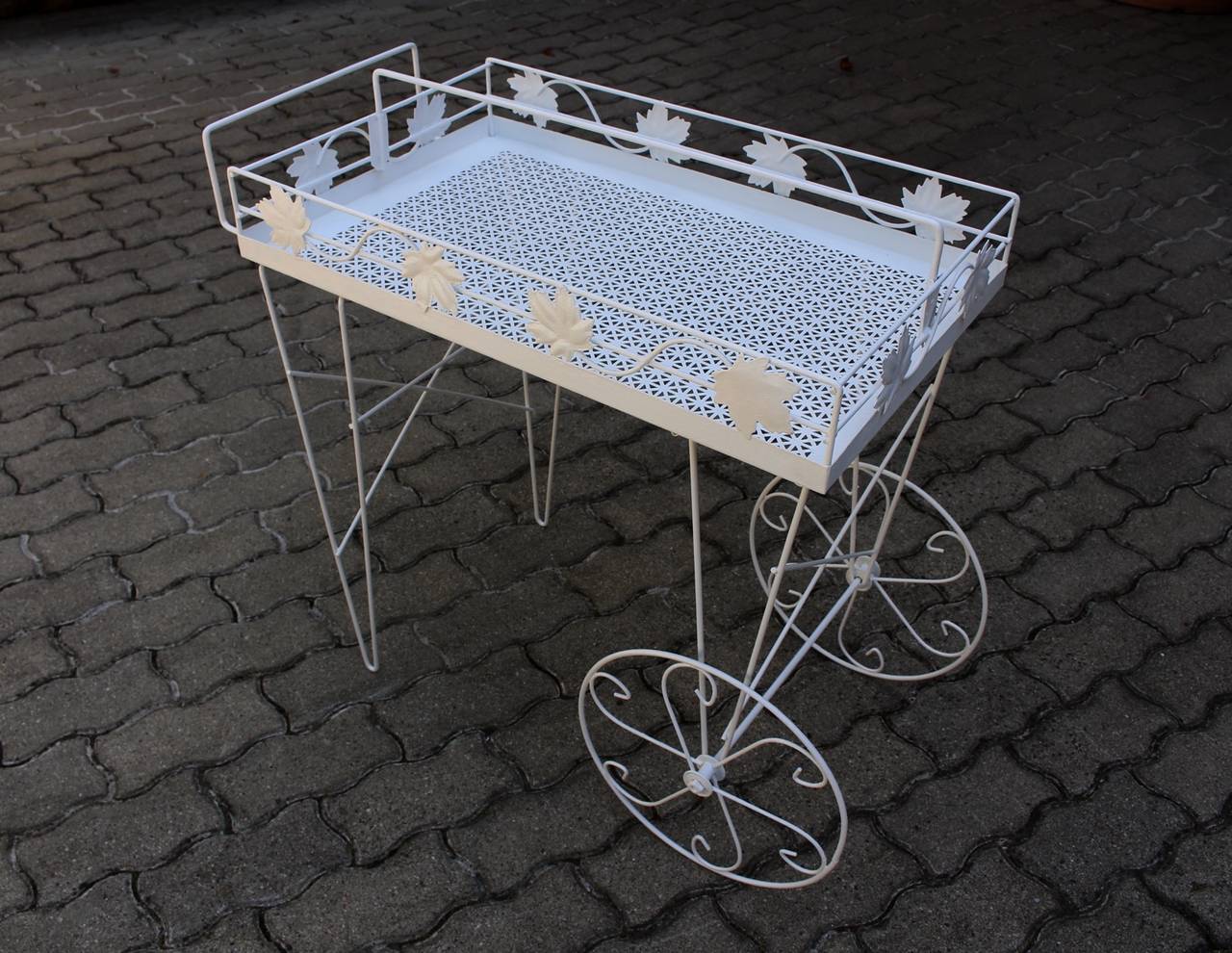 Mid-Century Modern Mid Century Modern White Vintage Metal Bar Cart or Serving Table 1950s Italy For Sale