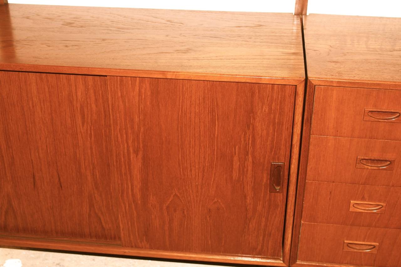 Scandinavian Modern Teak Vintage Wall System by Poul Cadovius, Denmark, 1960s In Good Condition For Sale In Vienna, AT