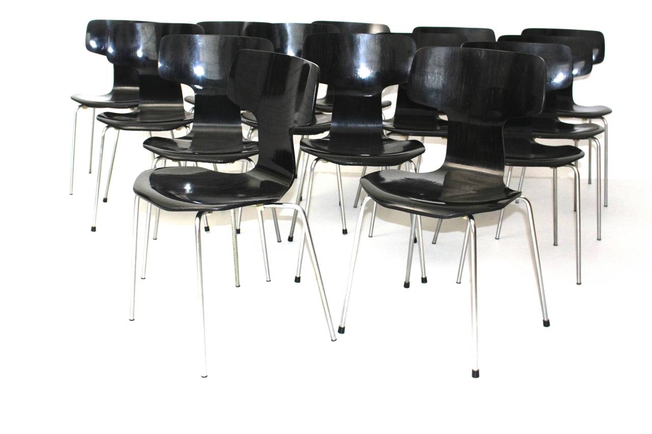 Mid-Century Modern Black Scandinavian Modern Vintage Stacking Chairs by Arne Jacobsen Denmark, 1952 For Sale