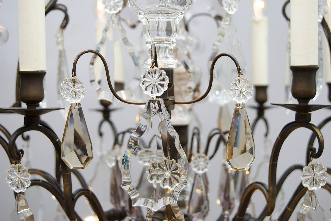 Early 20th Century French Crystal Chandelier with a Dark Patina In Excellent Condition For Sale In Eindhoven, NL