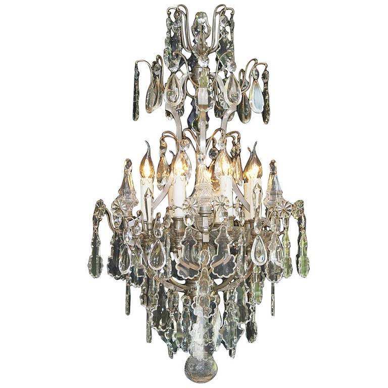 Early 20th Century French Silvered Crystal Chandelier with Eight Lights For Sale