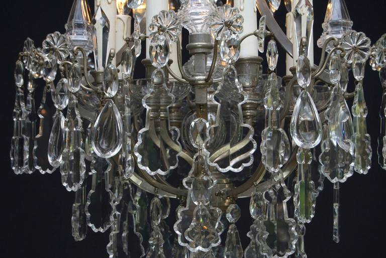 Early 20th Century French Silvered Crystal Chandelier with Eight Lights In Excellent Condition For Sale In Eindhoven, NL