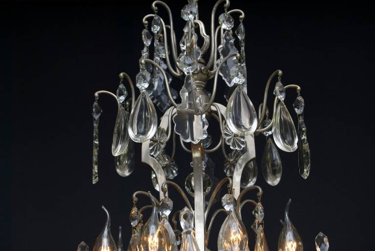 Early 20th Century French Silvered Crystal Chandelier with Eight Lights For Sale 1