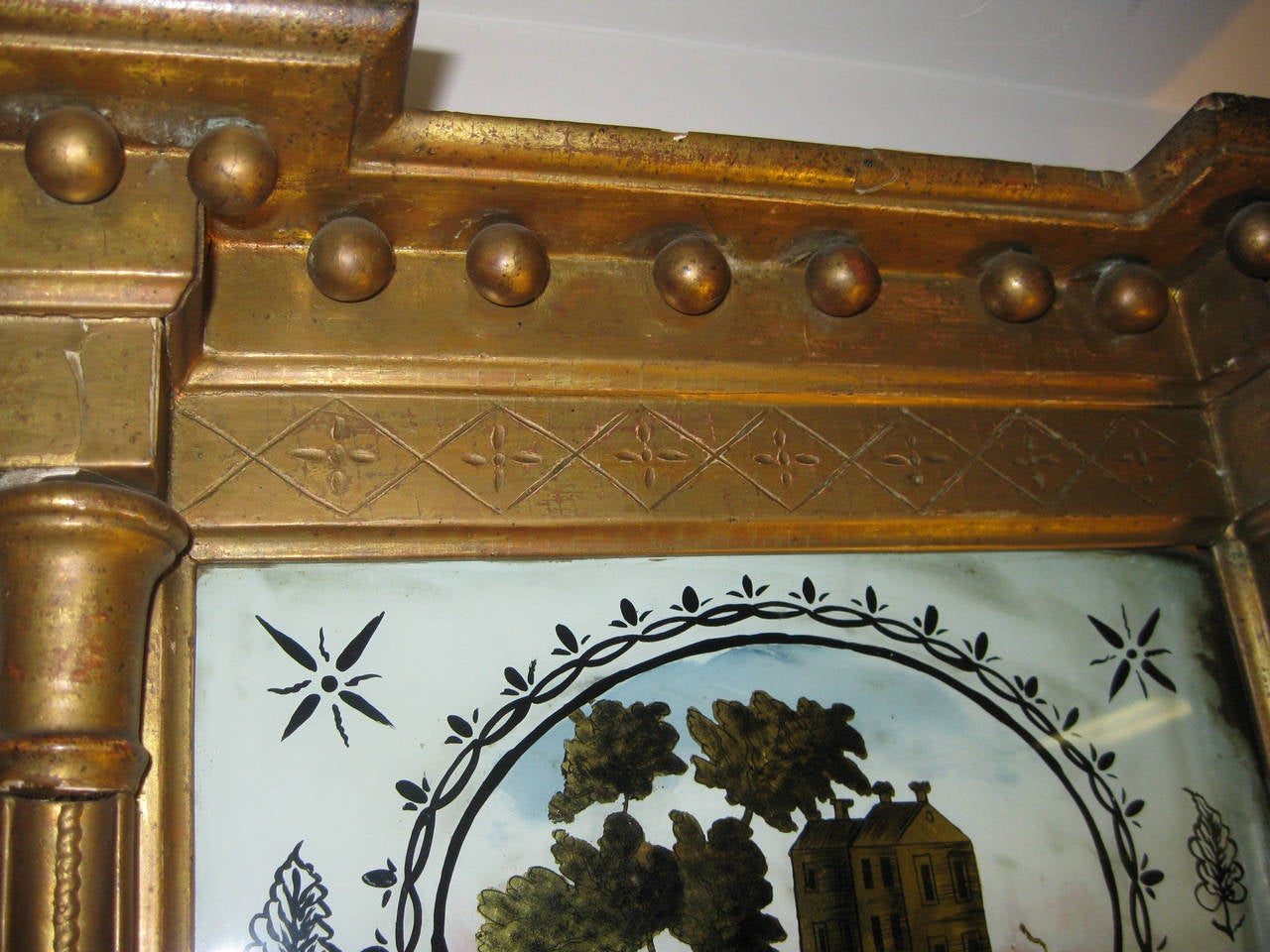Miroir fédéral américain en bois doré et aggloméré du 19e siècle en vente 1