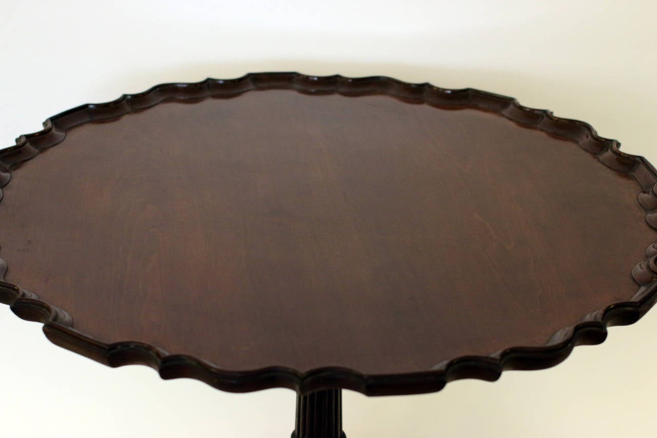 Mahogany 19th century Chippendale Style Tilt-Top Table