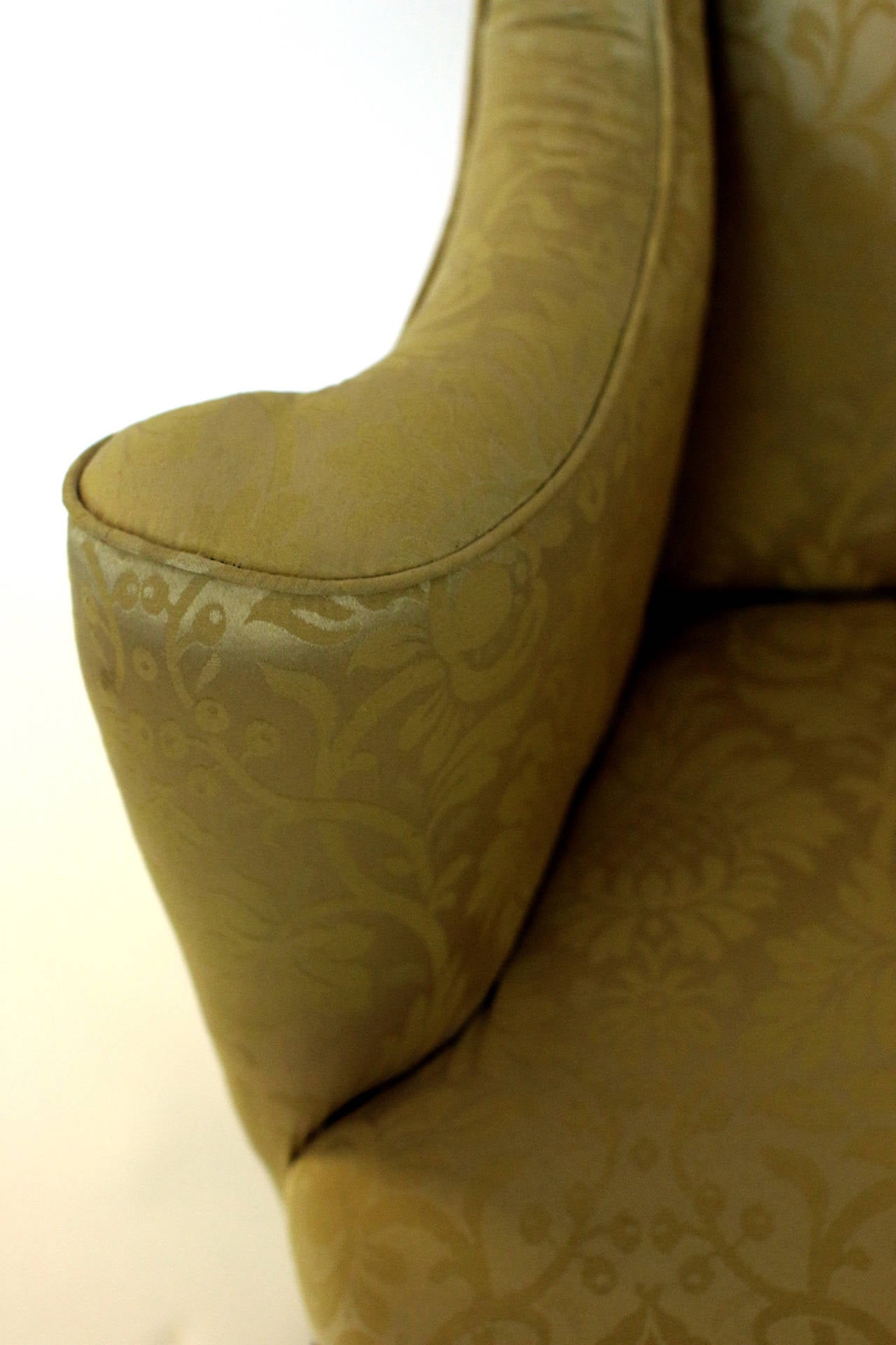 Silla inglesa georgiana Petite Wingback del siglo XVIII en Bueno estado para la venta en Savannah, GA
