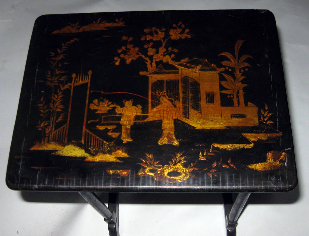 19th century Set of Four Black Lacquered Japanned Chinoiserie Nesting Tables 2