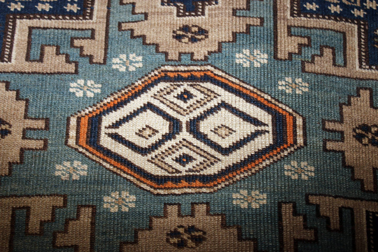 Kazakh Tapis Shirvan caucasien ancien en vente