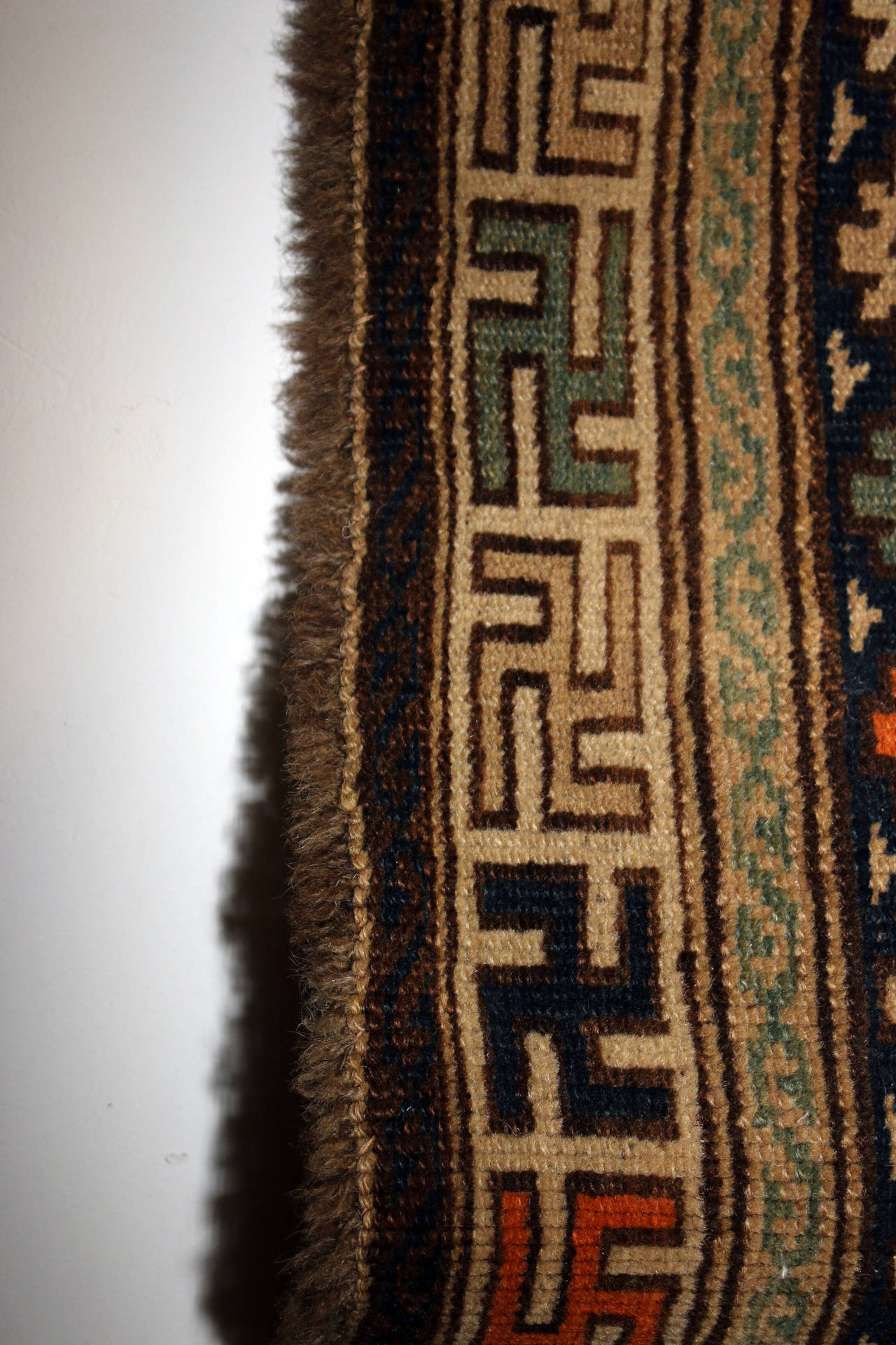 Antique Caucasian Shirvan Carpet In Good Condition For Sale In Savannah, GA