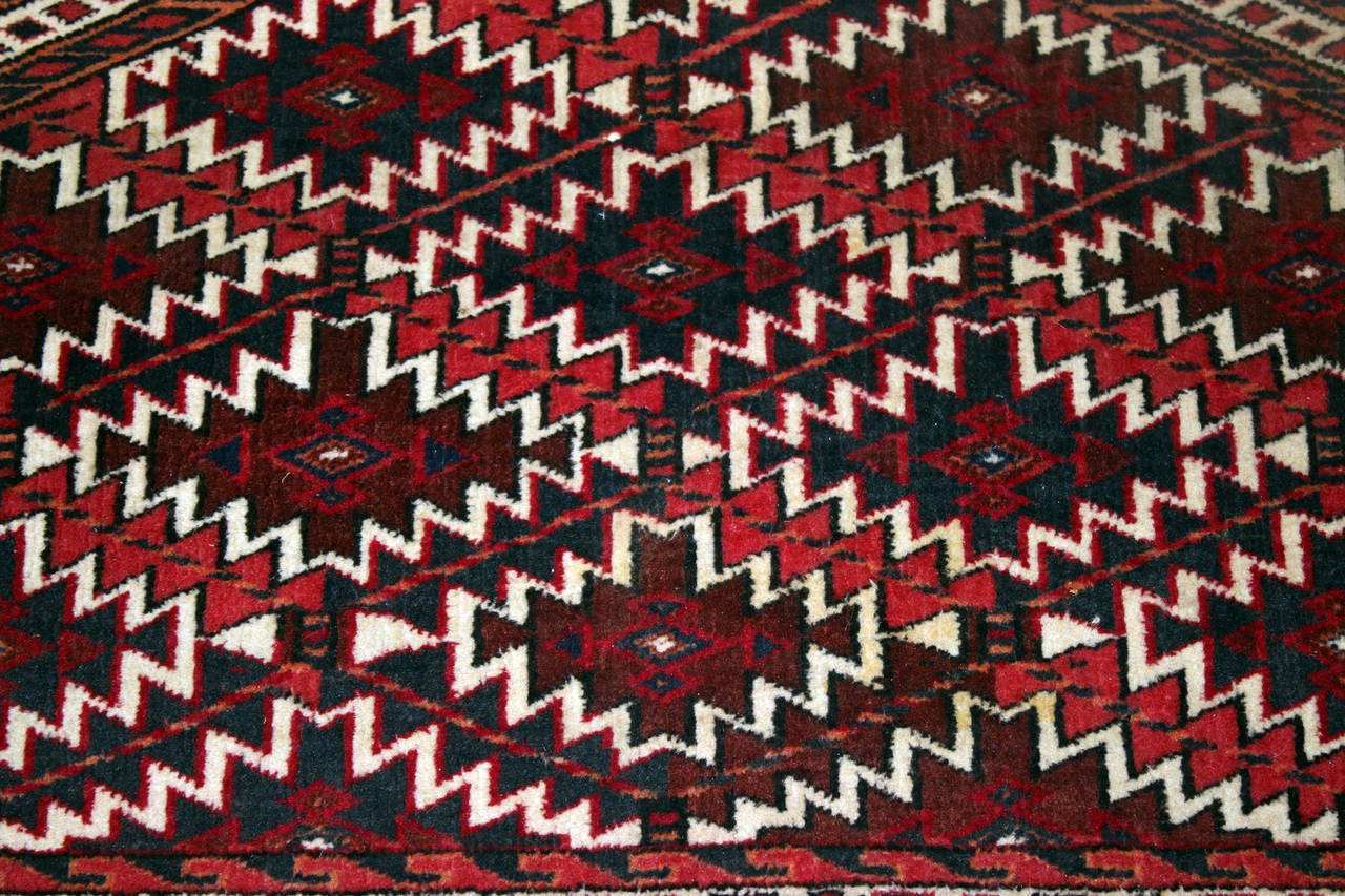 Tribal Turkoman Asmalyk cintre mural ancien en textile camel piqué en vente