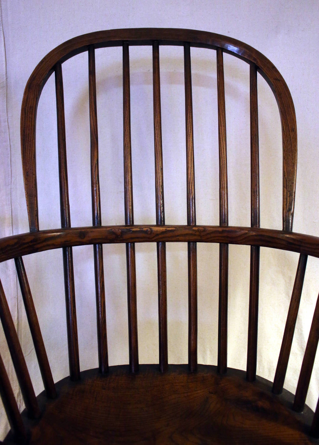 18th Century Set of Eight High Back Windsor Dining Chairs with Arms In Good Condition In Savannah, GA