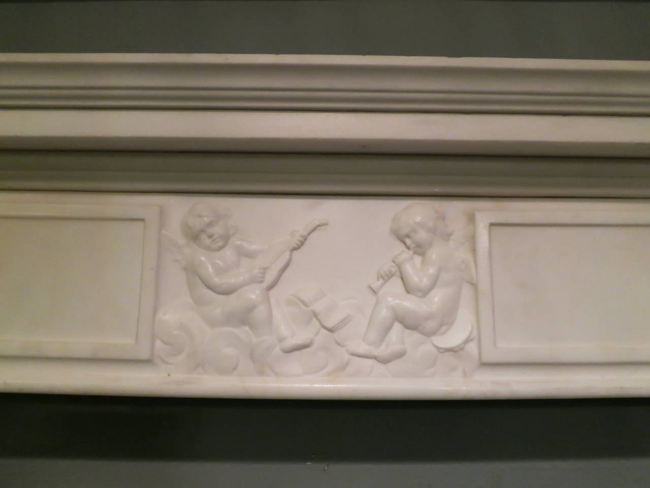 Neoclassical Early 19th Century Italian Fireplace Mantel in Statuary White Marble