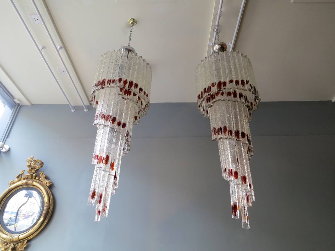 Mid-20th Century Pair of Italian Murano Glass Spiral Chandeliers For Sale