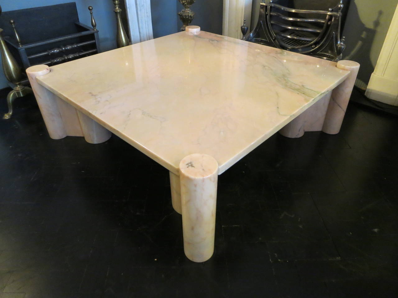 Mid-Century Modern Marble Table by Gae Aulenti for Knoll