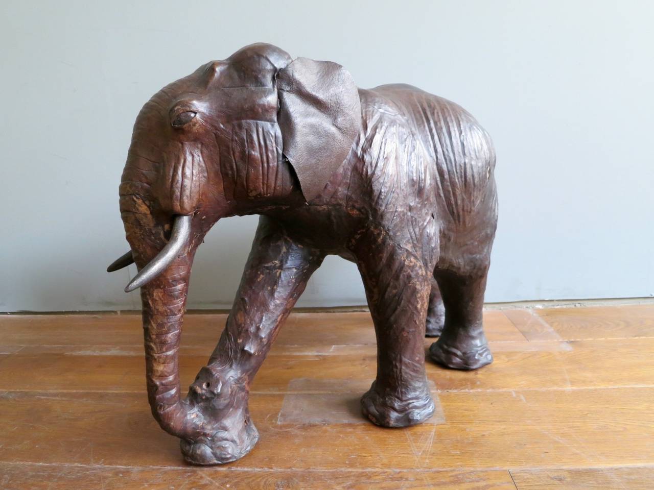 elephant foot stool price