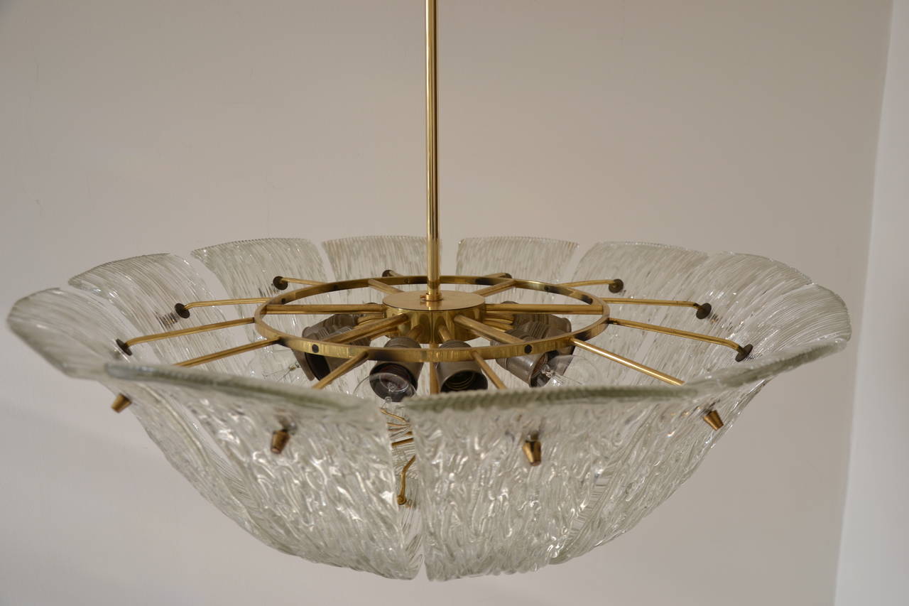 Mid-Century Modern Grand Kalmar Chandelier with Curved and Textured Glass For Sale