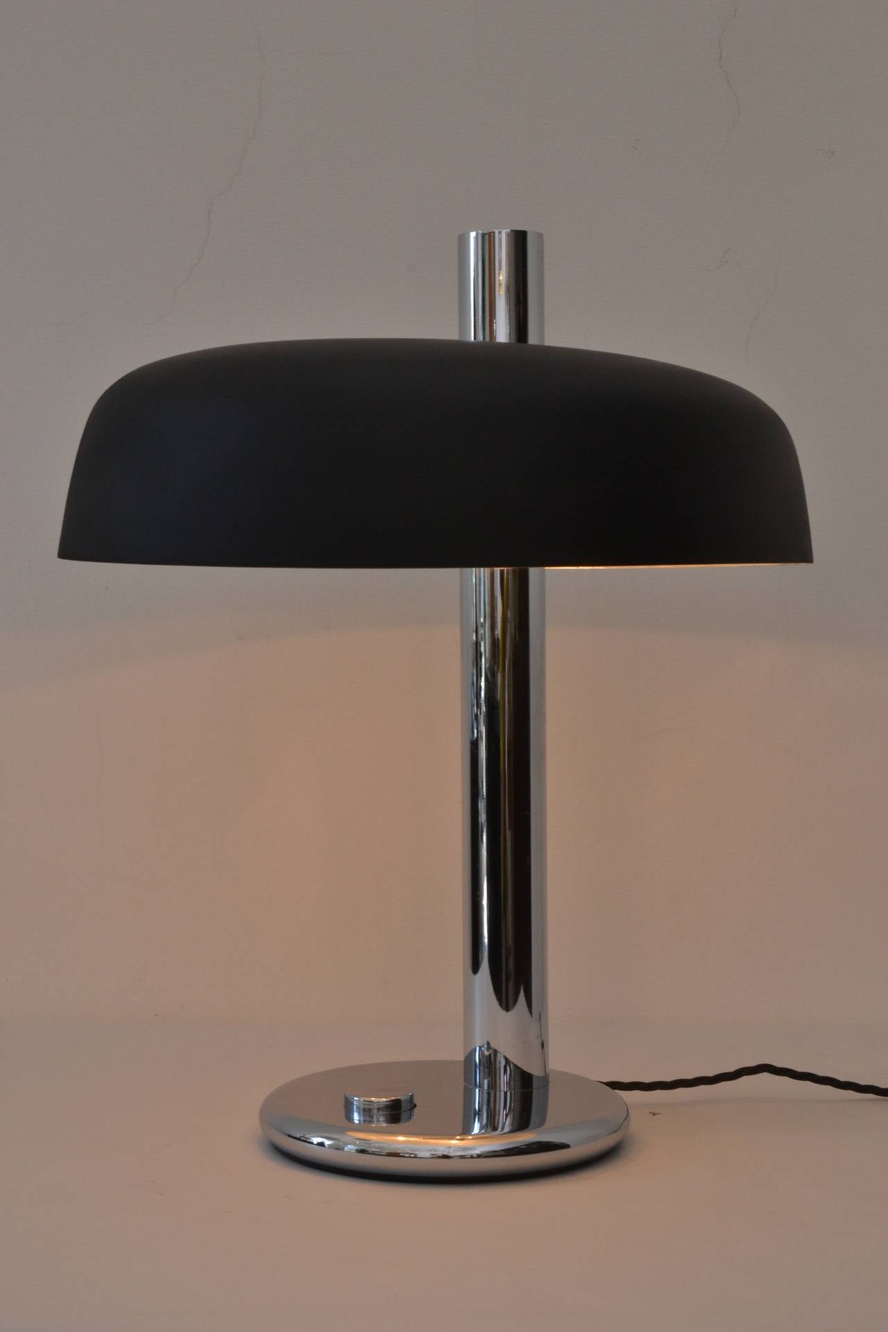 1930s American Modernist Nickel Plated Table Lamp In Excellent Condition In Wien, AT