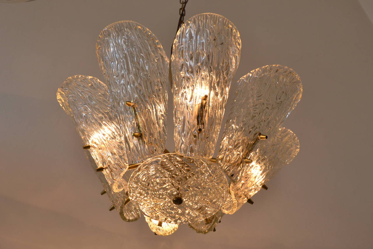 Mid-20th Century Brass and Textured Glass Eight-Arm Chandelier by Kalmar, 1950s