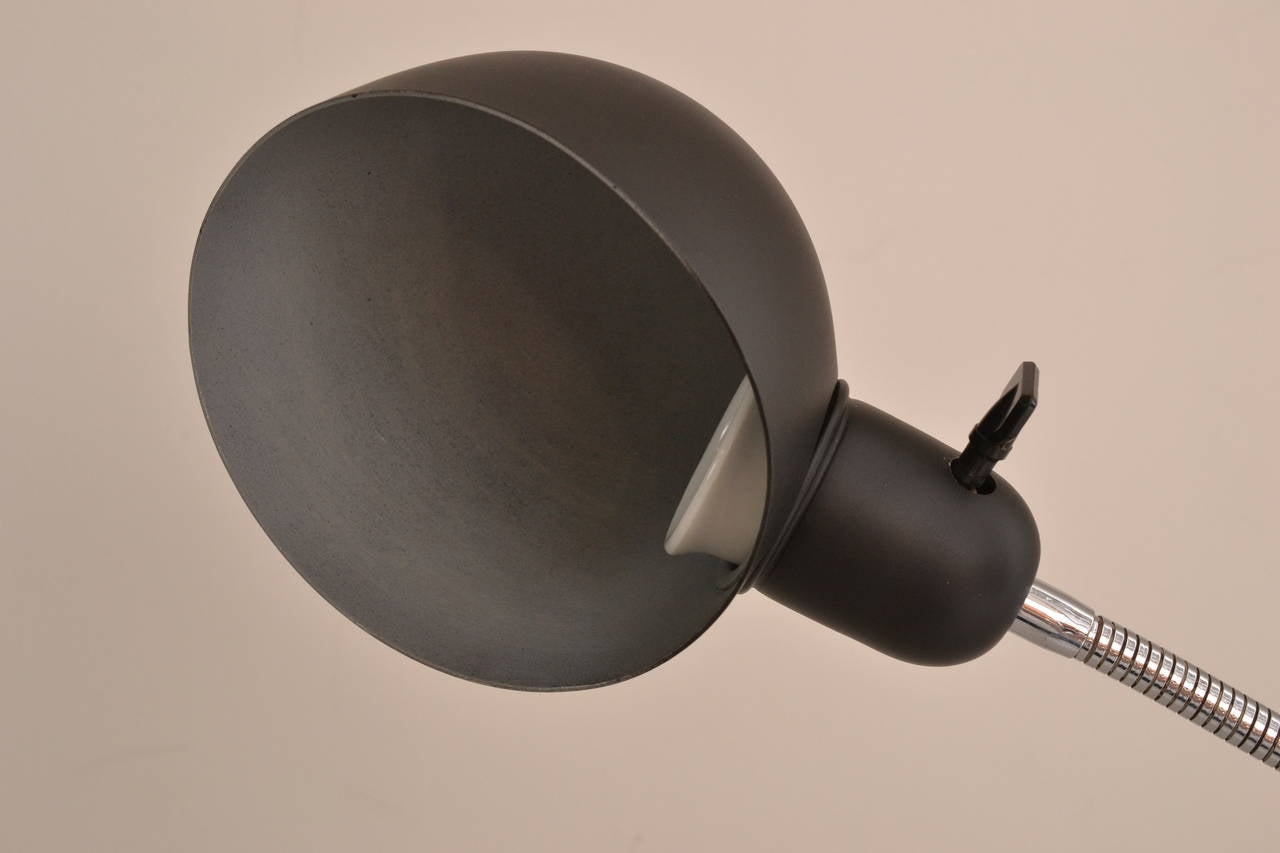 Flexible clampe luminaire chrome table lamp
Original condition