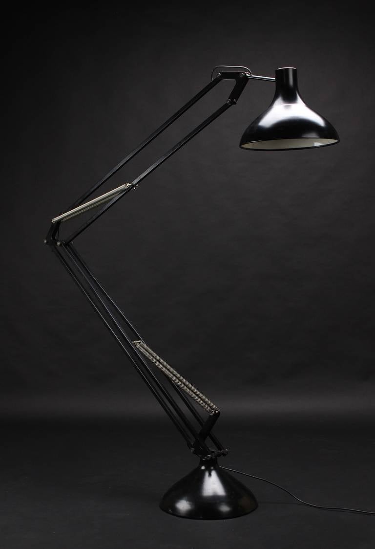 Giant Black Metal Drafting Floor Lamp, Italy 1970's In Excellent Condition For Sale In Waalre, NL