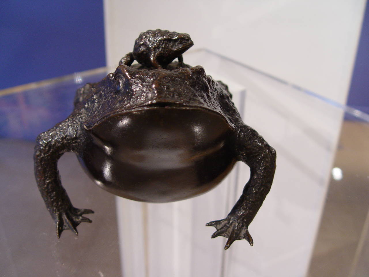 19th Century Japanese Bronze Toad In Good Condition In Paris, FR