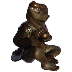 Japanischer Bronze-Affen aus dem 19. Jahrhundert mit altem Medaillon-Patina