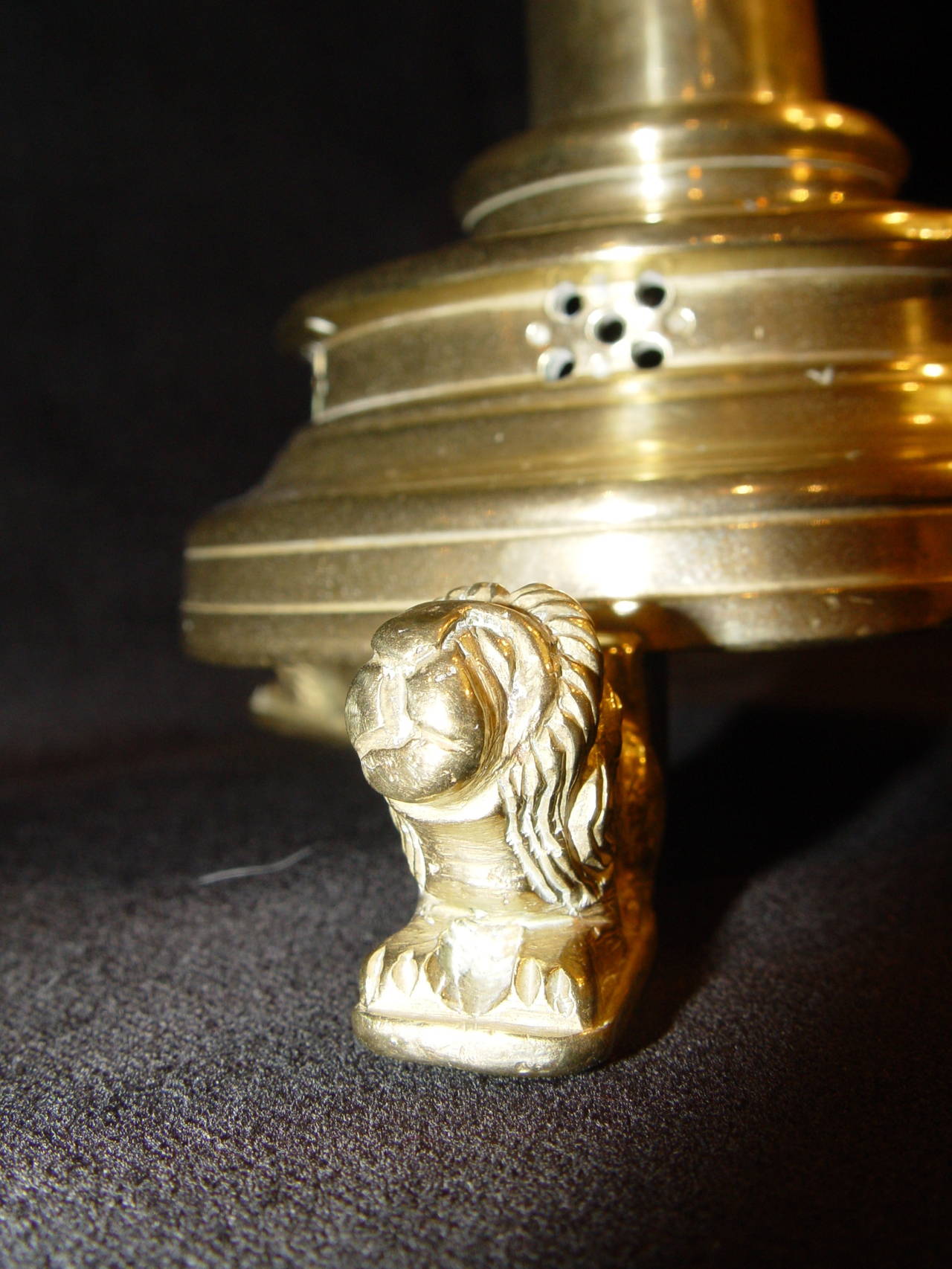 Pair of Flemish Yellow Brass Candlesticks Standing on Three Chiseled Lions Feet 2
