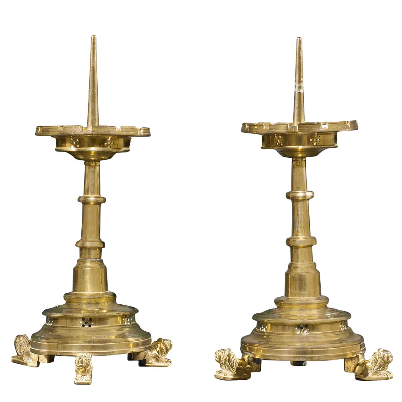 Pair of Flemish Yellow Brass Candlesticks Standing on Three Chiseled Lions Feet