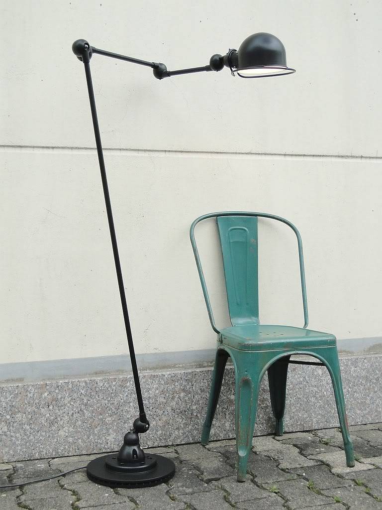 jielde floor l three arm jielde floor ls graphite polished for sale at 1stdibs 3 armed jielde jielde floor l three arm jielde floor ls graphite polished for sale at 1stdibs 3 armed jielde