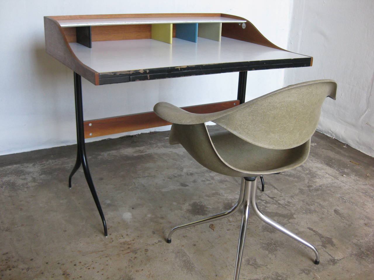 Metal George Nelson Swaged-Leg desk For Sale