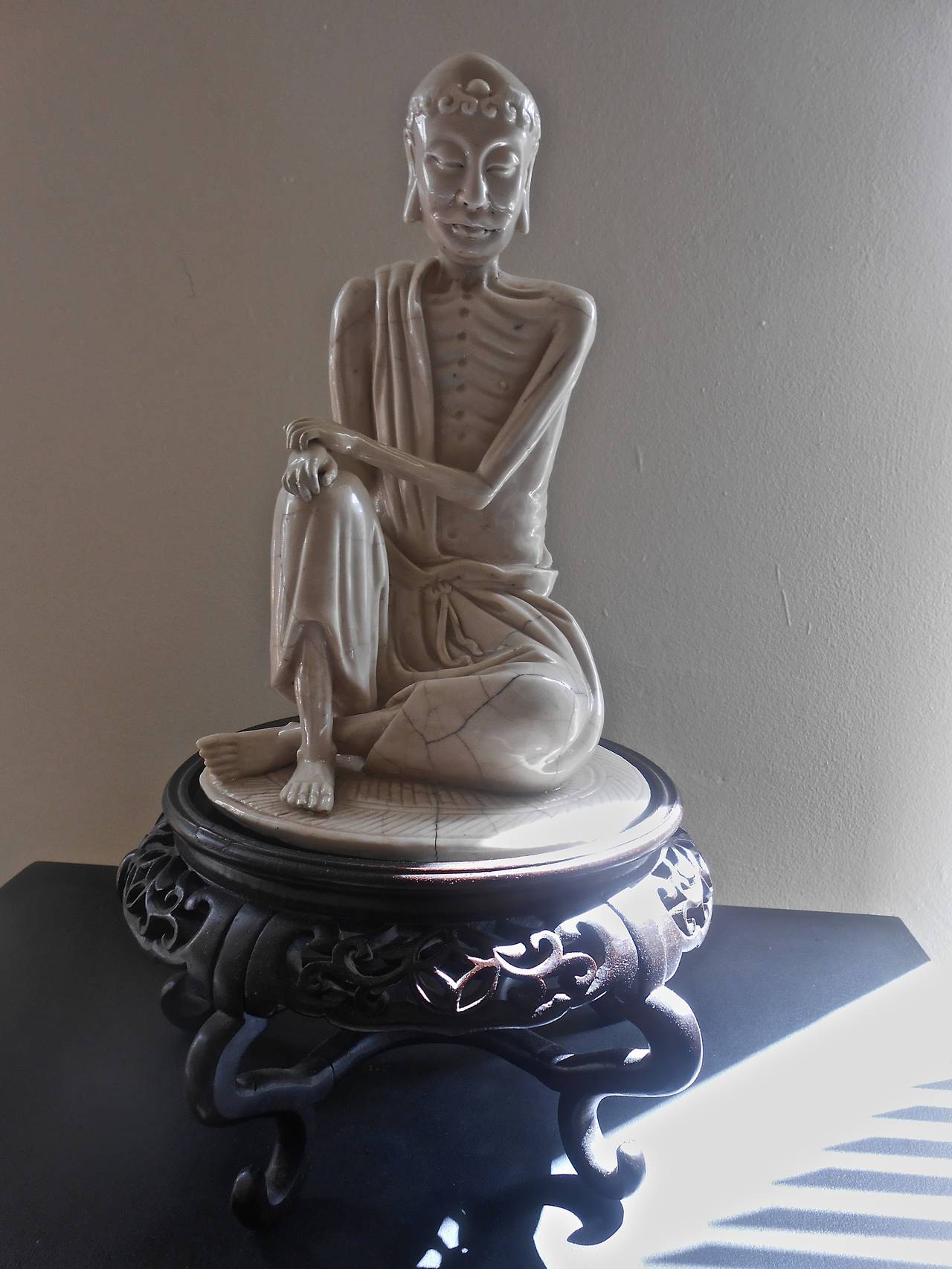 18th Century Chinese Porcelain Figure For Sale 2