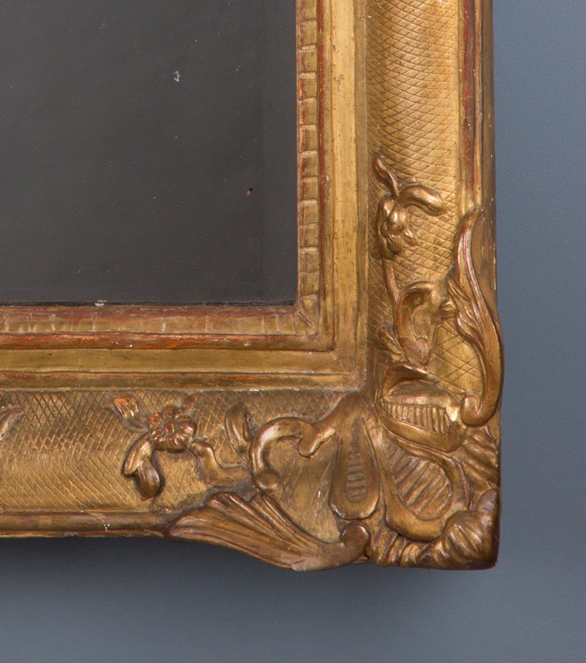 French Regency Carved Giltwood Mirror For Sale 2