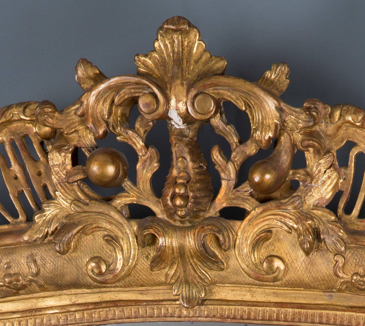 French Regency Carved Giltwood Mirror For Sale 3