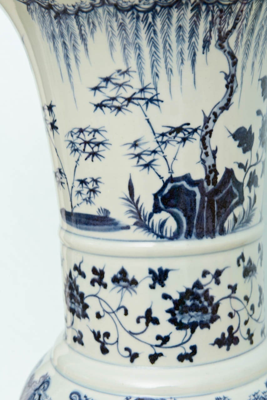 Large Pair of Chinese Porcelain Blue and White Beaker Vases 3