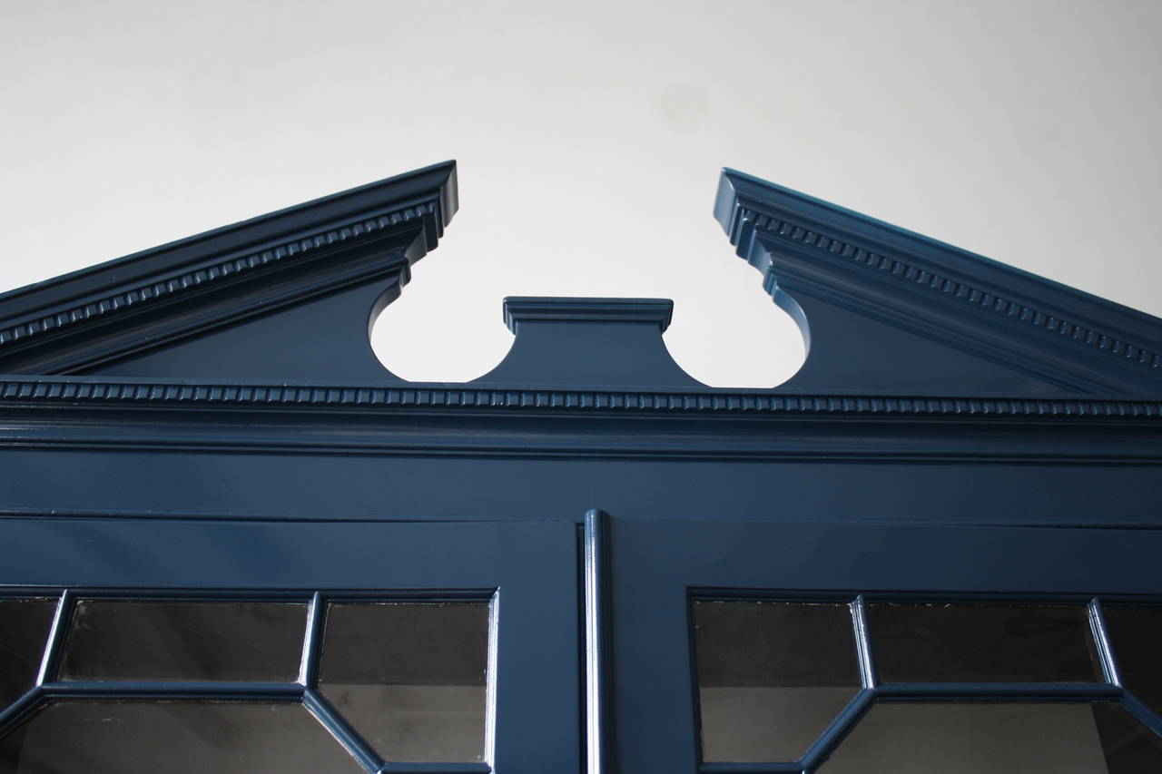 Blue Lacquer Chippendale Style Mahogany Breakfront Bookcase In Good Condition In New York, NY