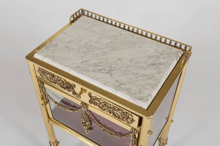 20th Century Edwardian Brass, Marble and Glass Vanity Stand