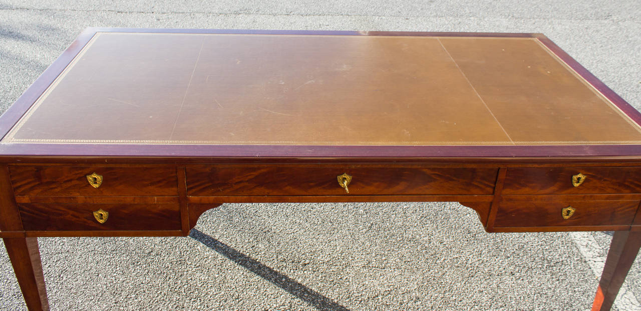 1940 Directoire Style Desk with Inset Leather Top In Good Condition In Atlanta, GA