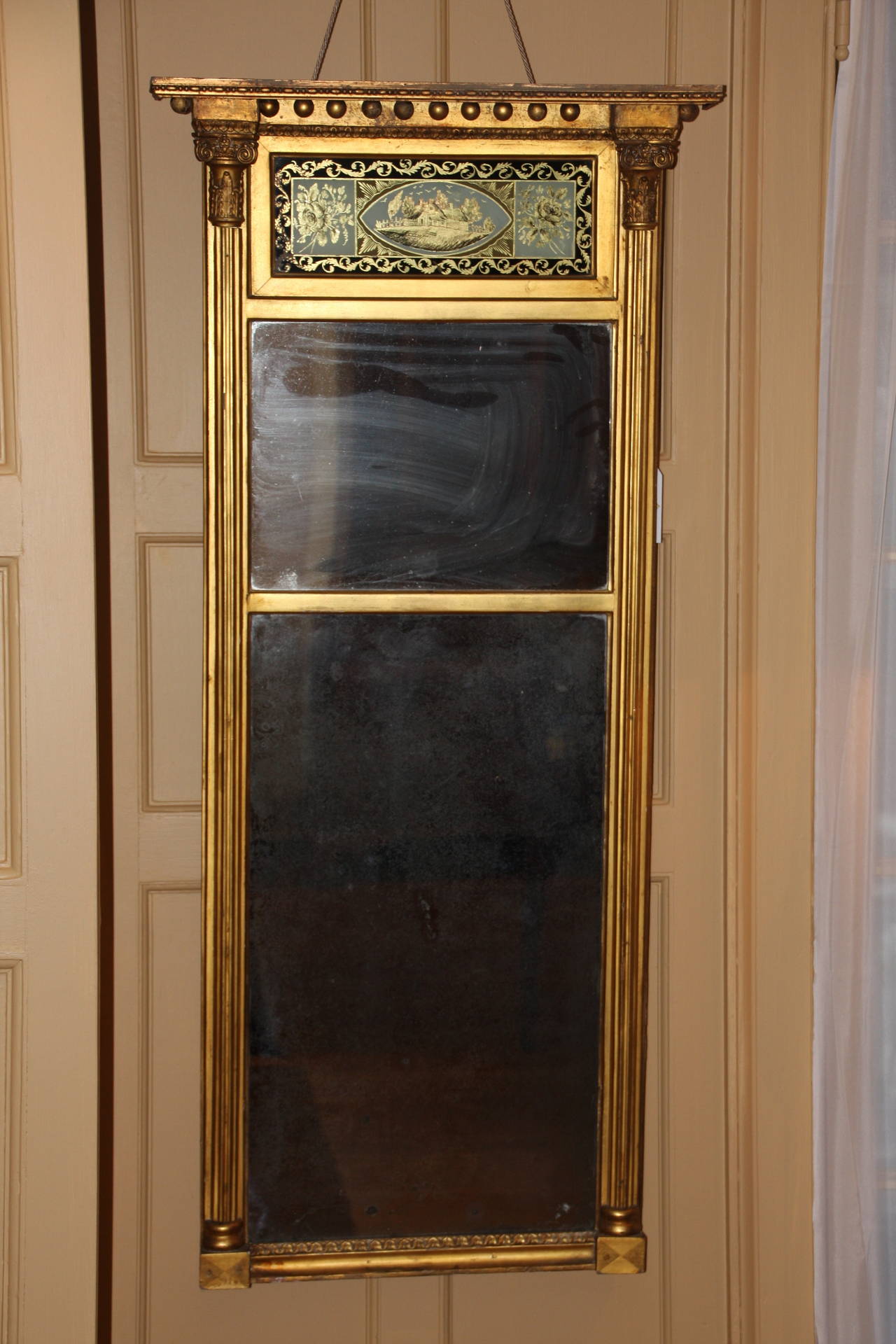 Early 19th Century Federal Giltwood Mirror For Sale 4