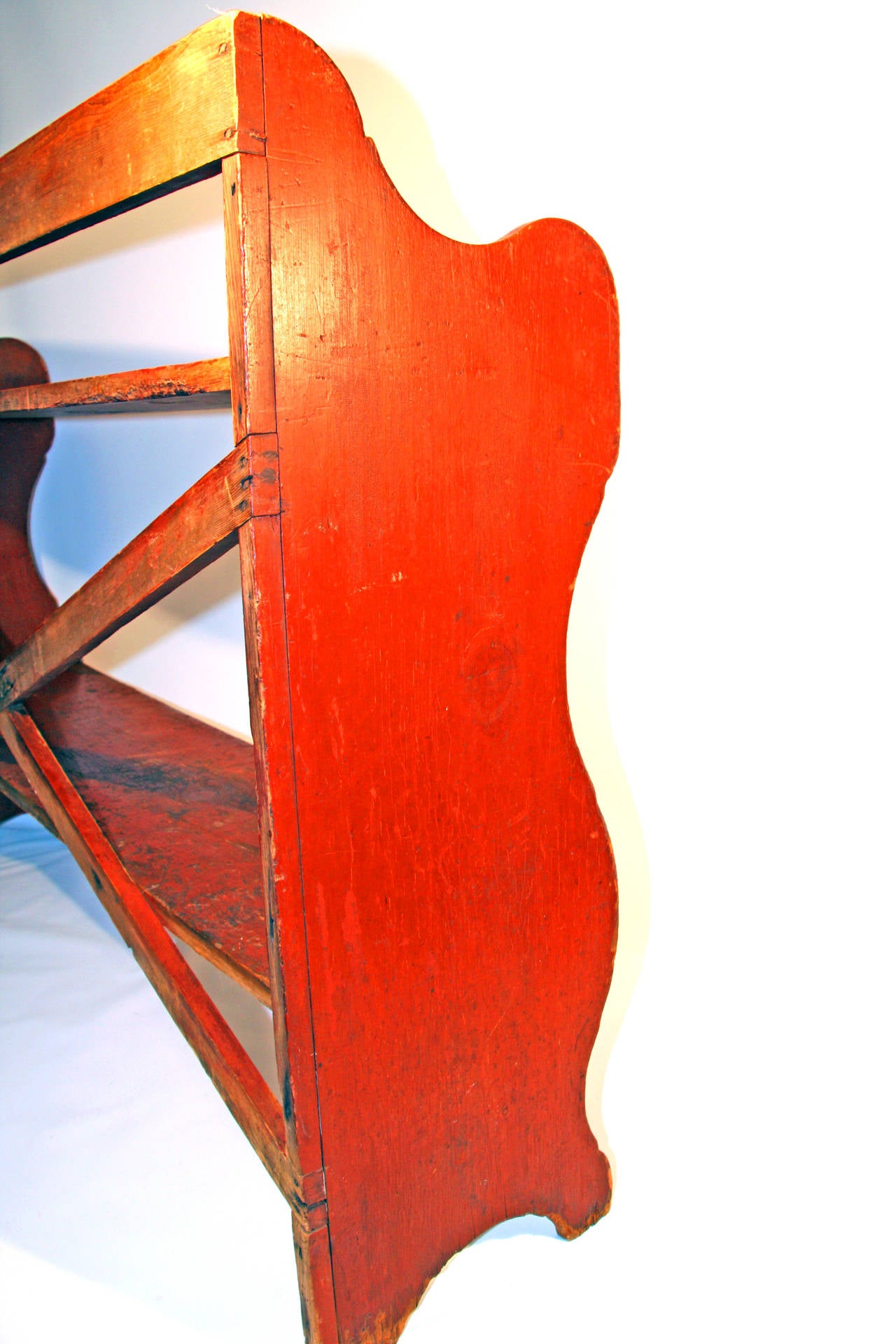 19th Century Pennsylvania Painted Pine Bucket Bench in Old Red Surface For Sale 2